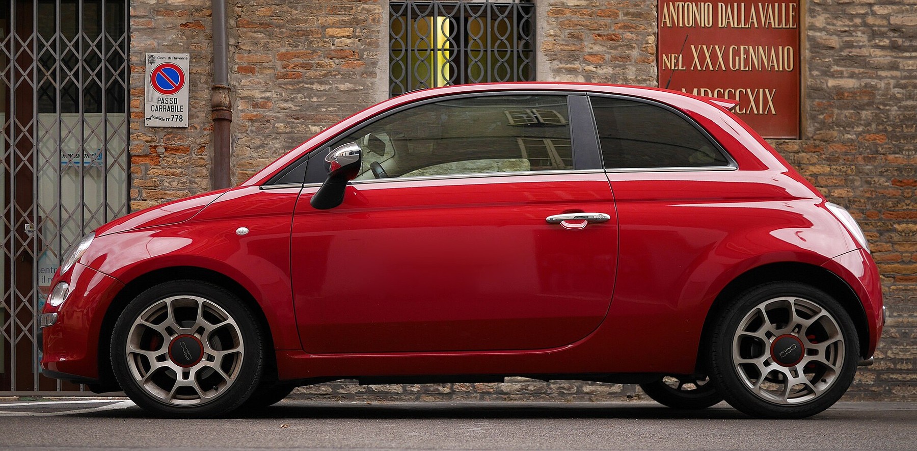 Capa do artigo Fiat para de novo a produção do 500 em Mirafiori