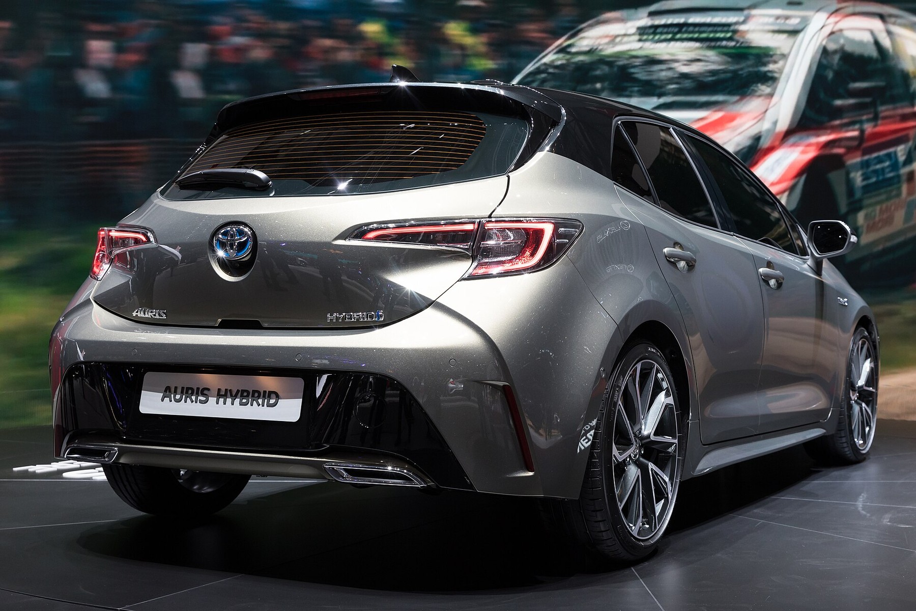 Capa do artigo Toyota Yaris Cross XR cai para R$ 127.490 em venda direta e fica a R$ 7.500 do Jeep Ave…