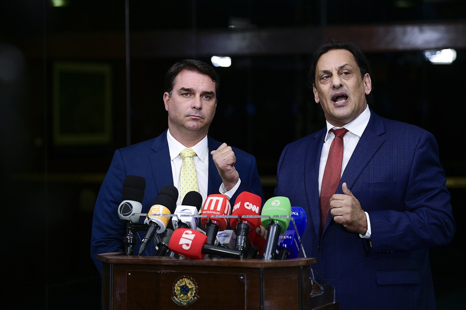 Capa do artigo Equipe econômica de Flávio Bolsonaro prepara desregulamentação