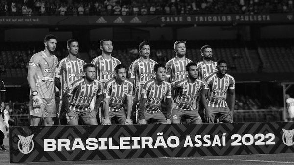 Capa do artigo "Farmear aura": batalhas de dança e pose criadas no Brasil se espalham por Lima, Cidade…