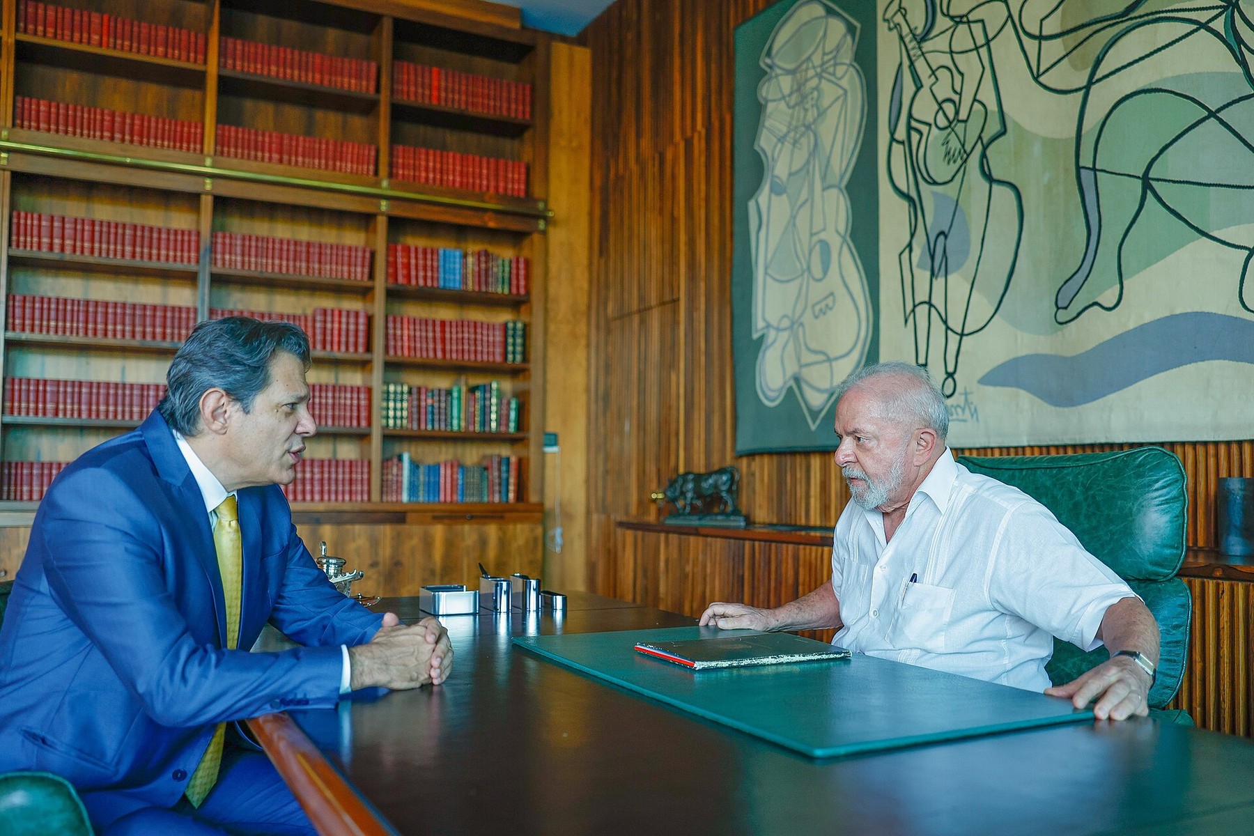 Capa do artigo Governo terá folga de até R$ 8 bilhões no teto de gastos com pessoal